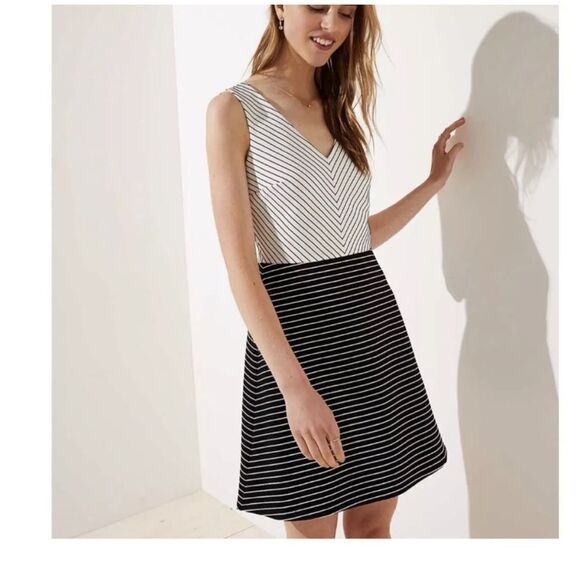 LOFT | Black & Off-White Mixed Stripe Sleeveless Fit &  Flare Dress * size 10 - Picture 1 of 7